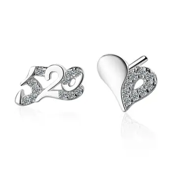Exquisite 520 Heart Zircon Asymmetry Stud auskarai moterims Trend Creative Party dovanų papuošalai SAE399