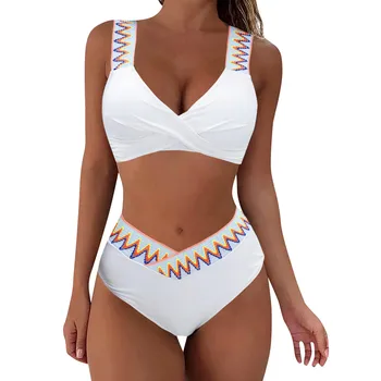 Seksualūs bikiniai 2024 Moterys nekenčia Brazilijos bikinio rinkinys Moteriškas plisuotas maudymosi kostiumėlis Naujas trikampis maudymosi kostiumėlis Paplūdimys Dėvėti maudymosi kostiumėlį